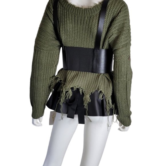 Leather Vintage Style Suspender Belt, Distressed Sweater, and Peplum Ski… - Picture 3 of 12